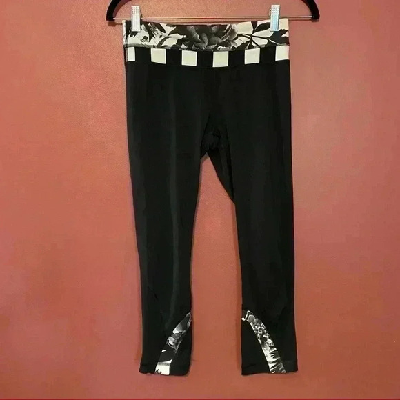 Lululemon Inspire Crop Pants - Picture 1 of 9